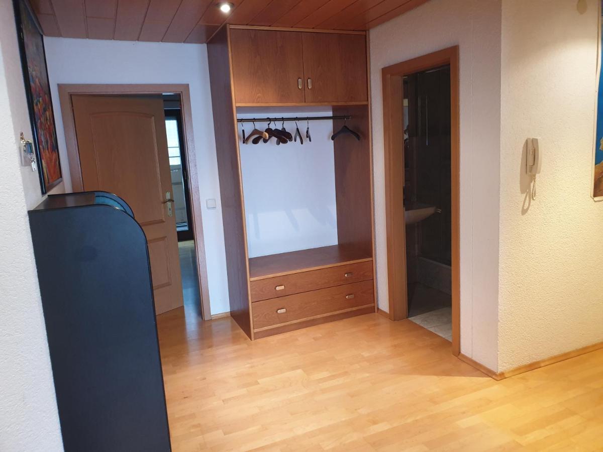 Apartment Fuer 4 Personen, 2 Schlafzimmer, 2 Parkplaetze, Wlan Konstanz