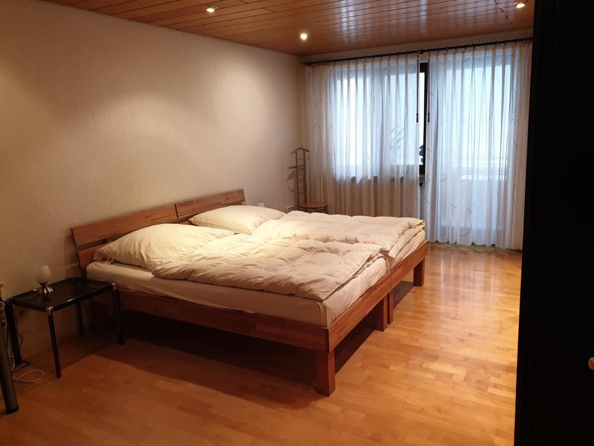 Fuer 4 Personen, 2 Schlafzimmer, 2 Parkplaetze, Wlan Apartment Konstanz