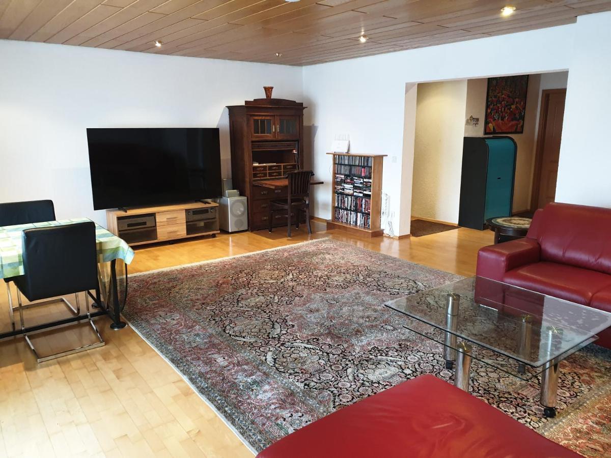 Fuer 4 Personen, 2 Schlafzimmer, 2 Parkplaetze, Wlan Apartment